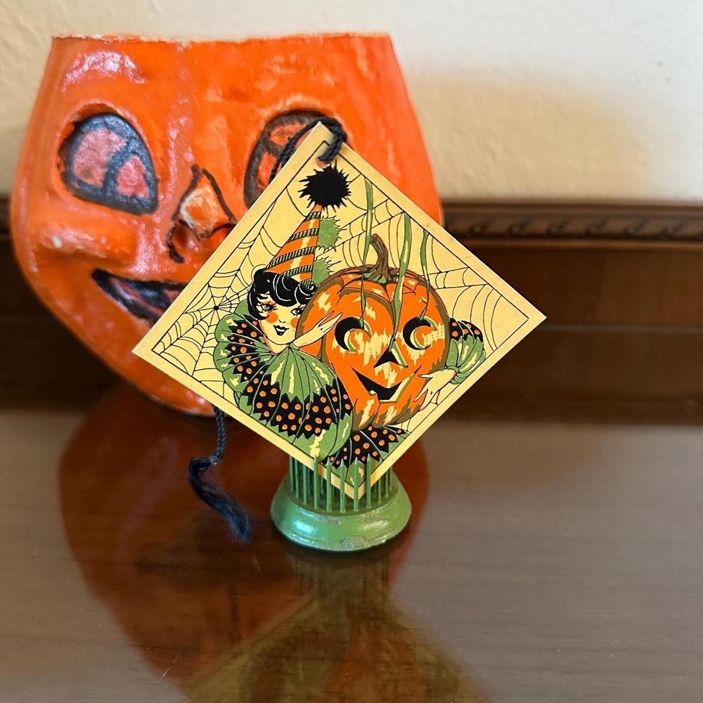Hallmark Art Deco‎ Halloween Costume Girl Pumpkin Spider Webs Unused Tally Card